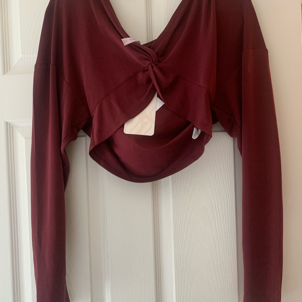 Fabletics Liv twist front hoodie! has tags on